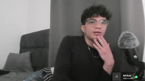 Yeh online show from January 24, 9:39 am