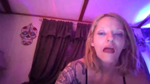 lilbit4u online show from December 26, 9:22 am