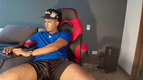 Snapshot of lildantear chatting on January 28, 9:40 pm Dante online show from January 28, 9:40 pm