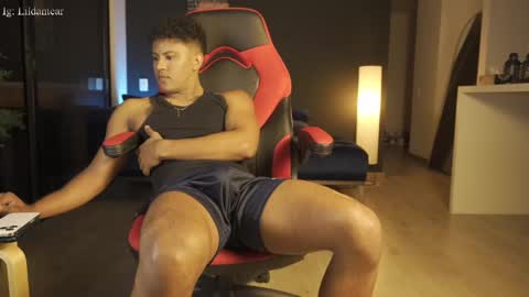 Snapshot of lildantear chatting on September 20, 12:13 am Dante online show from September 20, 12:13 am