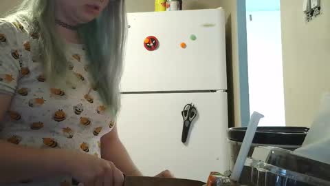 emily ryanson online show from November 13, 8:00 pm