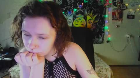 Lil online show from February 3, 11:52 pm