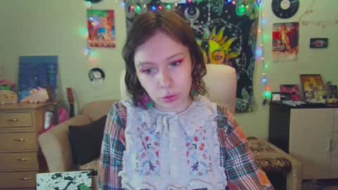 Lil online show from January 7, 3:02 pm