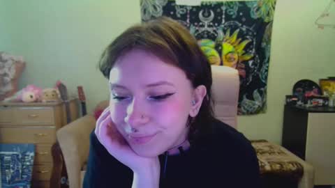 Lil online show from December 6, 5:58 am