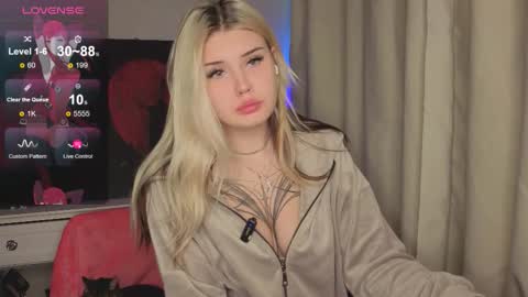Snapshot of lilhornyprincess chatting on September 14, 7:59 pm Nika and Lori online show from September 14, 7:59 pm