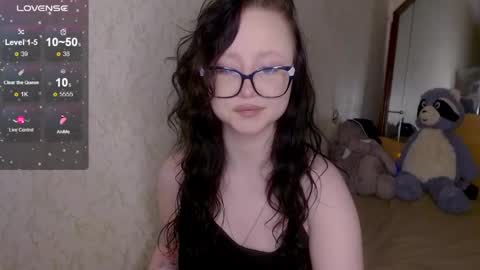 Snapshot of lilhornyprincess chatting on February 18, 3:10 pm Nika and Lori online show from February 18, 3:10 pm