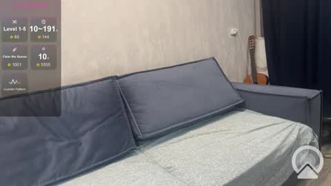 Snapshot of lili_01 chatting on February 18, 5:09 pm Lili online show from February 18, 5:09 pm