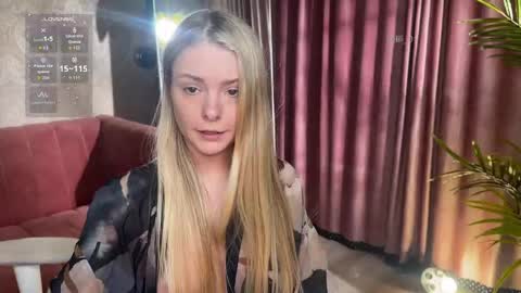 Lili online show from April 14, 1:47 pm