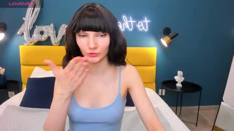 Lilli  follow me kiss online show from February 26, 2:08 am