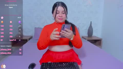 Snapshot of lili_mccormick chatting on February 26, 3:57 am SALOME online show from February 26, 3:57 am