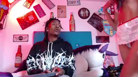 lili_roussi online show from October 30, 4:02 am