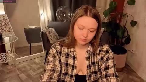 Lilian online show from March 6, 1:10 pm