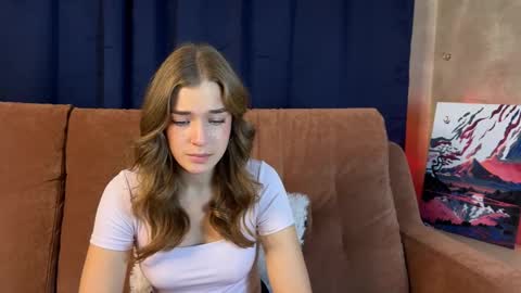 LilianLees online show from October 12, 2:42 pm