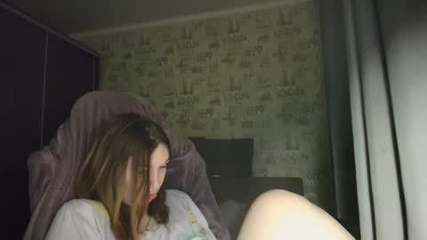 liliawoolf online show from January 19, 4:55 am