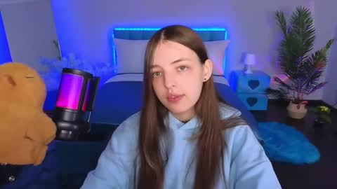 Lili Bakery online show from October 13, 2:24 am