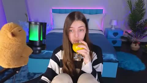 Lili Bakery online show from October 11, 4:06 am