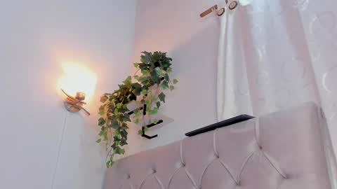 lilibluex online show from February 18, 10:14 pm