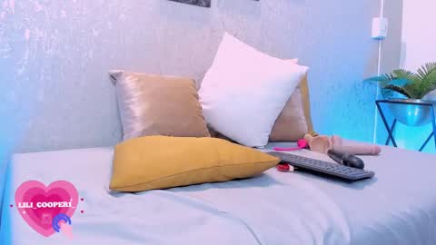 Lili Cooper online show from March 7, 11:27 pm