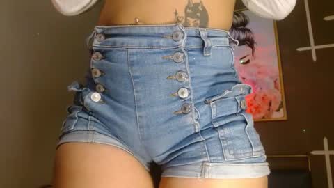 Simone 3 online show from November 4, 7:59 pm