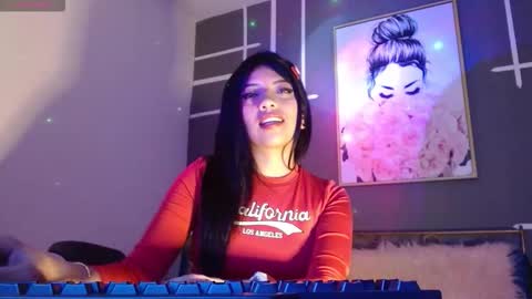 Simone 3 online show from October 7, 8:16 pm