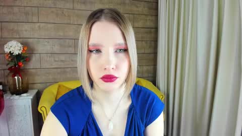 LiliLinn online show from February 19, 5:49 am