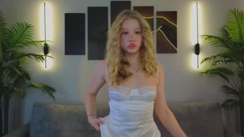 lililok101 online show from October 1, 1:59 am