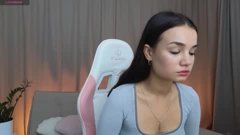 lilitfesser online show from September 23, 6:40 am