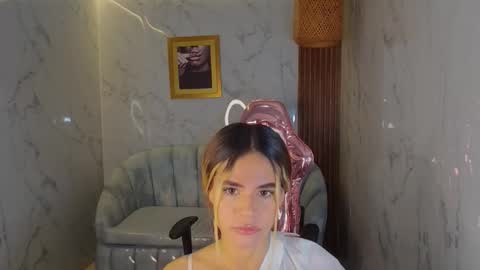 Snapshot of lilith4_s chatting on September 18, 1:48 pm Lilith online show from September 18, 1:48 pm