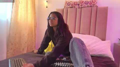 lilith_and_draven online show from October 8, 7:53 pm