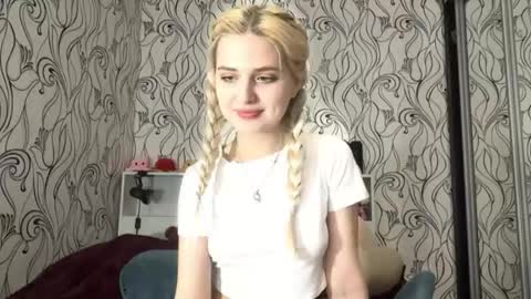 Lilly online show from April 16, 1:11 pm