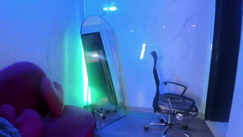 lilith cooper20 online show from January 15, 4:32 am