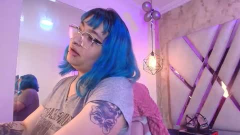   online show from December 14, 8:59 pm