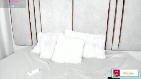 lilith_dry online show from November 6, 3:15 pm