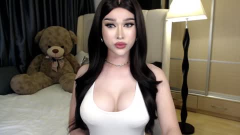 QUEEN LILITH BORBON online show from February 1, 5:28 am