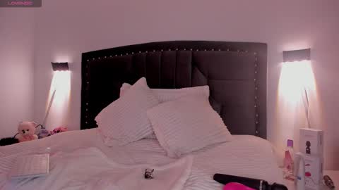 lilith_thompson online show from October 15, 2:48 am