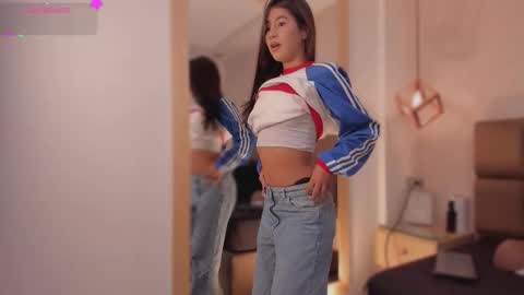    online show from September 26, 11:07 am