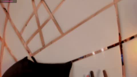    online show from October 25, 11:27 pm