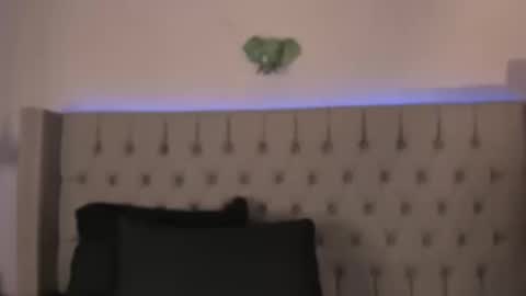    online show from September 27, 9:12 pm