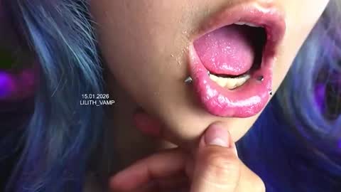 LILITH 200 LIKES   Thursday Clown Costume M online show from January 15, 6:17 pm