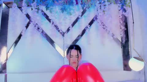    online show from October 14, 10:13 pm