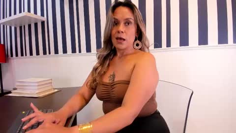   online show from November 24, 8:51 pm