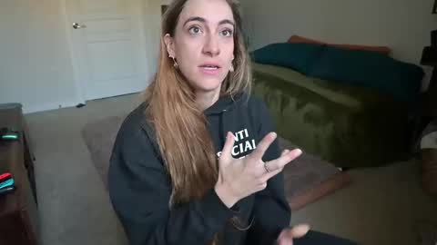 Snapshot of lilithoftrees chatting on February 22, 5:46 pm L online show from February 22, 5:46 pm