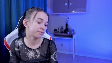 lilithstrangfor online show from December 7, 4:15 am