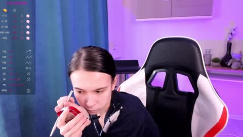 lilithstrangfor online show from December 17, 8:34 am