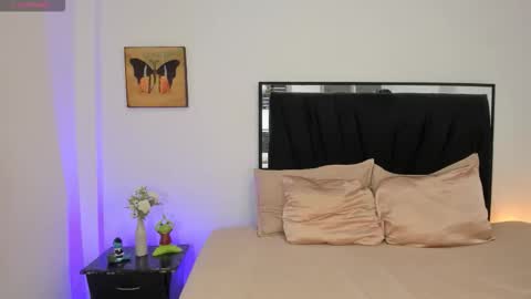 Lilith online show from October 16, 2:22 am