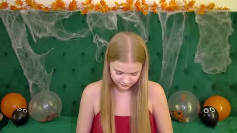 lilitrosen online show from October 27, 6:30 pm