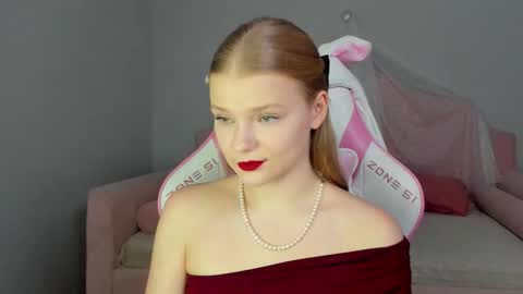 lilitrosen online show from October 13, 5:26 pm