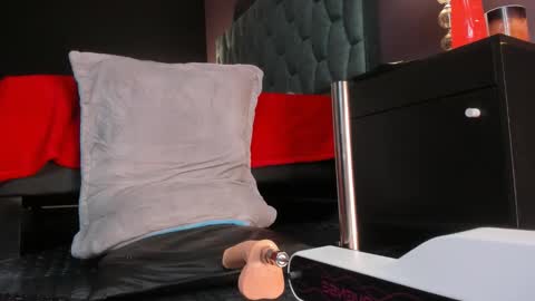 lilla_rossy online show from January 5, 7:06 pm