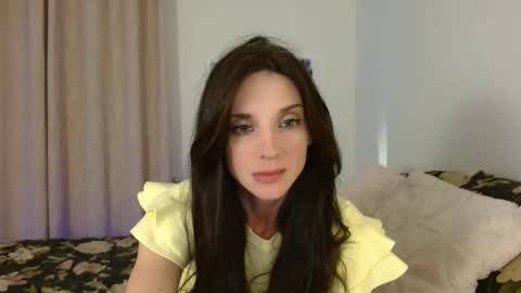 Lillian Rose online show from September 29, 3:27 am