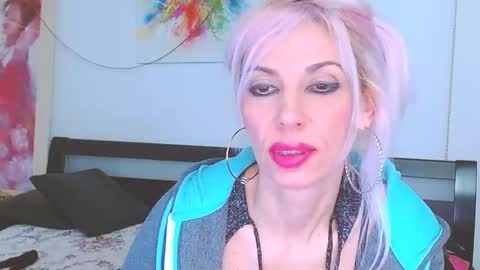 Lara online show from March 2, 3:13 am